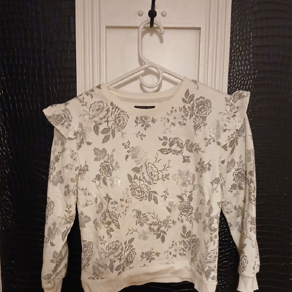 Rachel Zoe Other - Rachel Zoe Cream Floral Top